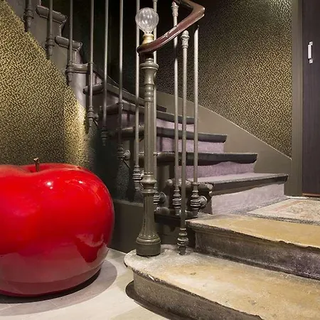 Eden 4* Paris