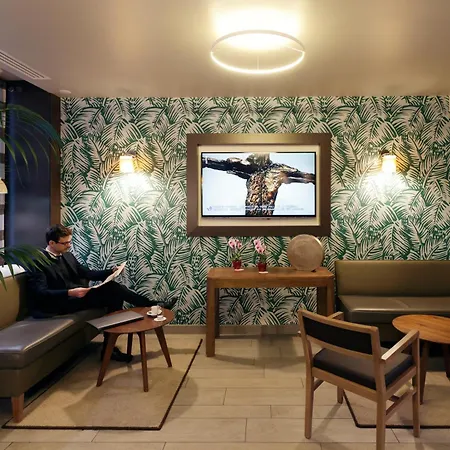 Eden 4* Paris